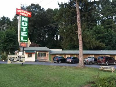 Whispering Pines Motel - 11