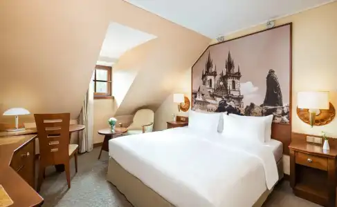 1 Bed Flat - Sleeps 2 - Pets - Parking - Wifi - 3