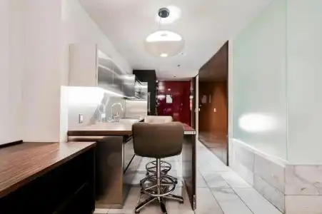 Beautiful Palms Place Suite - 579