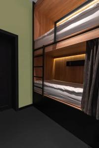 Globe Runner Rooms & Dorms - 15