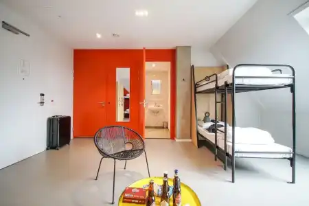 Via Suites - 15