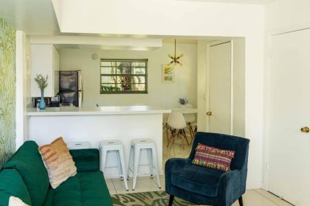 Miami River Inn By Renzzi - 48