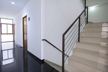 RedDoorz Plus near Plaza Indonesia - 9