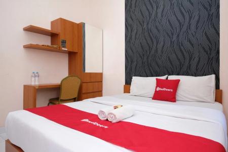 Omah Tentrem Syariah Guest House - 12