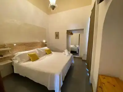 N4U Guest House - 9