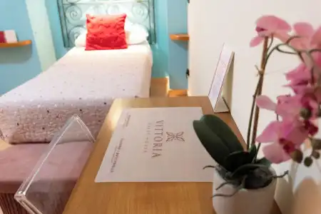 Vittoria Guest House - Salerno - 70