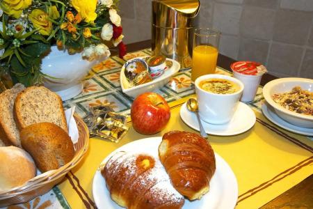 Ungherese Small Luxury - 12