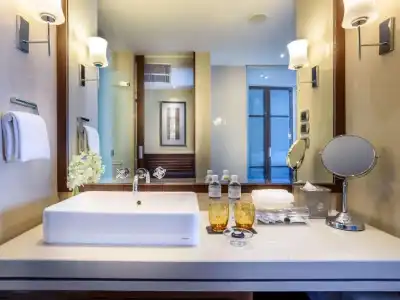 Hilton Bangkok Grande Asoke - 34