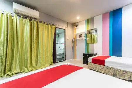 OYO 75304 Riverside Guesthouse - 35