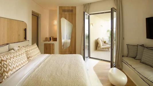 White Pebble Suites - 71