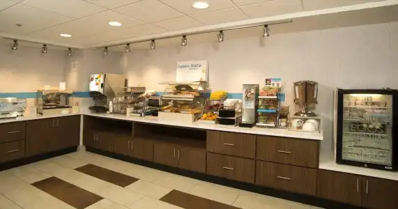 Holiday Inn Express San Antonio-Airport by IHG - 16