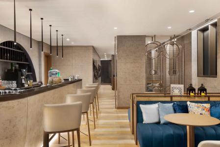 Mercure Dubai Gold District - 22
