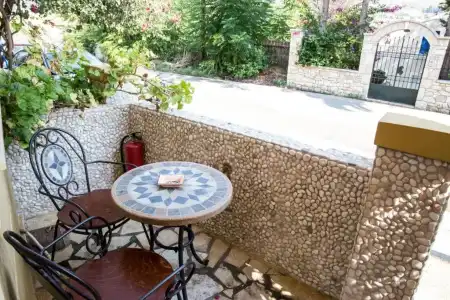 GreKa Ionian Suites - 32