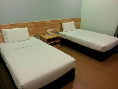 Suria 18 - 30