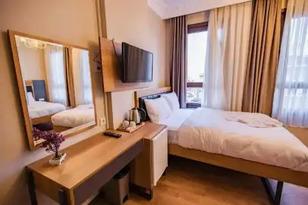 Grand Balyan & Restaurant - 101