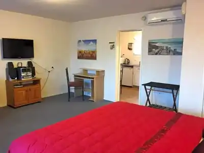 Boundary Court Motor Inn - 110
