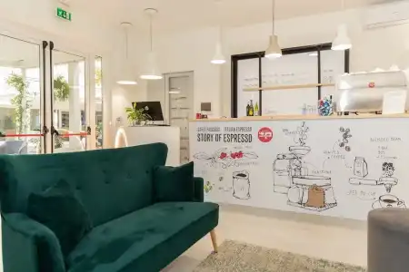 Meg Lifestyle - 1
