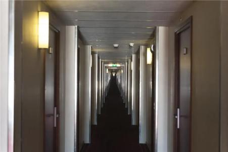 Botel - 14
