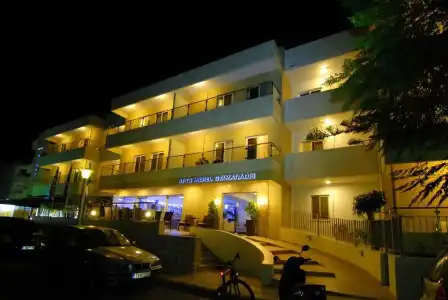 Michel Apartments - 26