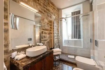 Donati Luxury Tower Suites - 58