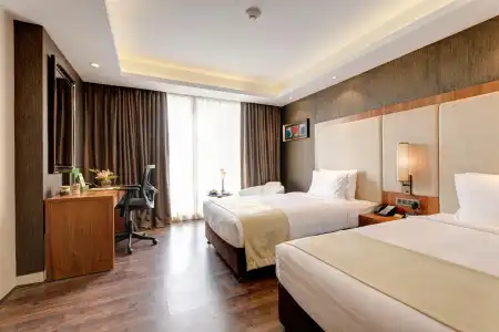 Holiday Inn Kolkata Airport by IHG - 39