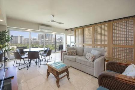 Waikiki Shore by OUTRIGGER - 164