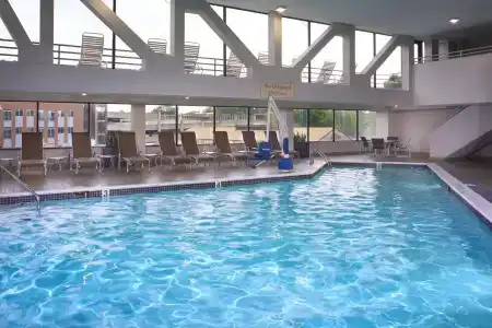 Marriott East Lansing at University Place - 7