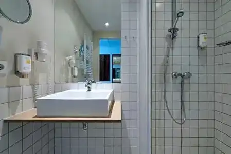 B&B Berlin City-Ost - 31