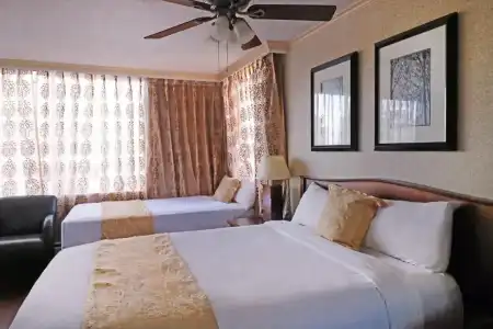 Divya Sutra Suites on Robson Downtown Vancouver - 51
