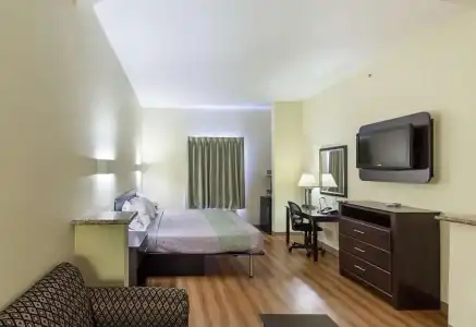 Motel 6 Fort Worth, TX - 16
