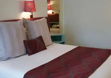 SureStay by Best Western The Clarence on Melville - 2