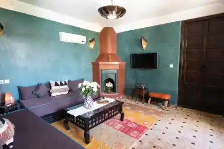 Riad Mur Akush - 34