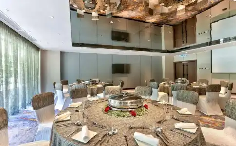 Hilton Kota Kinabalu - 12