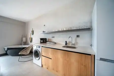 Reddoors Suites Sea View - 18
