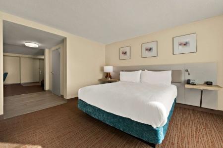 Hilton Garden Inn - 38