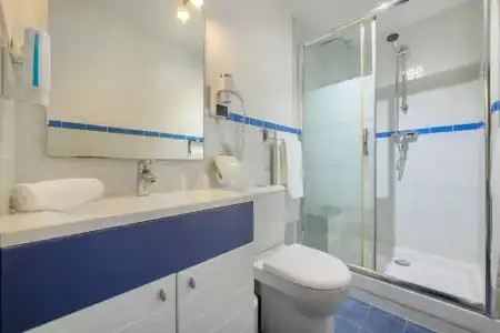 Royal Hôtel - 55