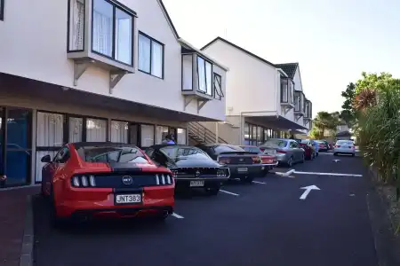 Anzac Court Motel - 0