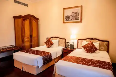 Grand Saigon - 6