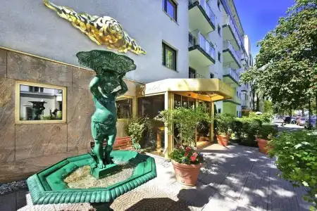 Bernstein Villa Kastania - 13
