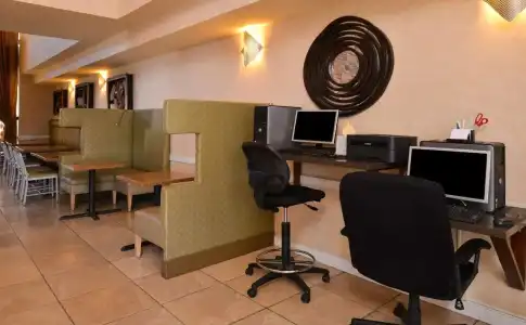 Baymont Inn & Suites by Wyndham Tempe University/Phoenix - 23