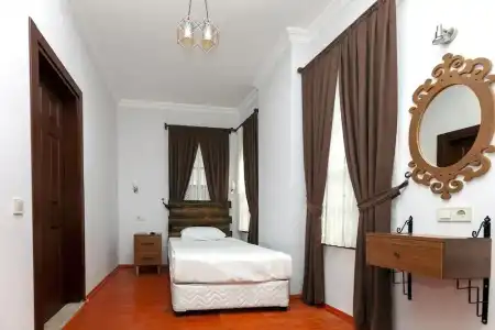 Pera Boutique - 16