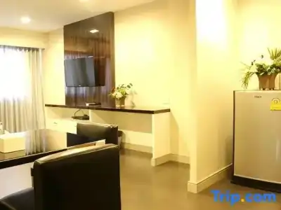 14 Residence - 80