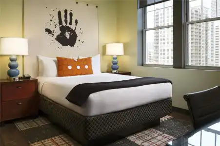 ACME Chicago, Outset Collection by Hilton - 3