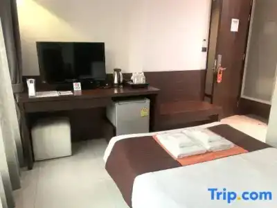 Collection O The Bangkok Airport Link Suite - 100