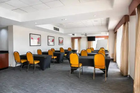 Comfort Inn & Conference Centre Toronto Airport - 17