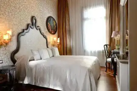 Palazzetto Madonna - 16