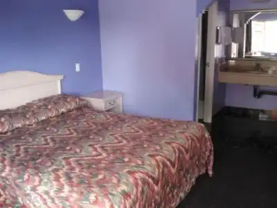 Budget Motel - 41