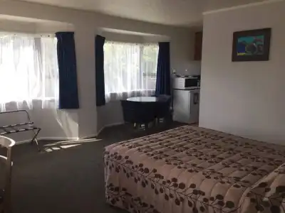Cypress Court Motel - 5