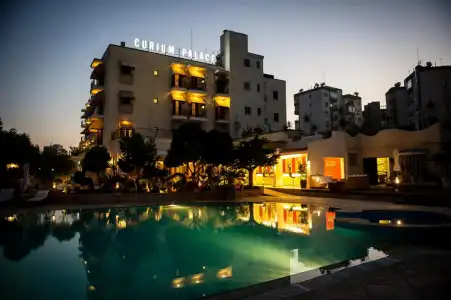 Curium Palace - 19