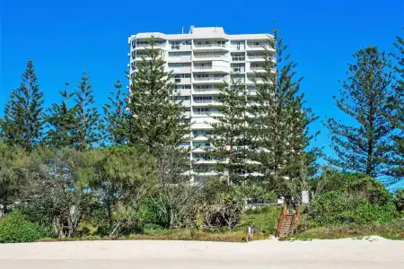 Cashelmara Beachfront Apartments - 15